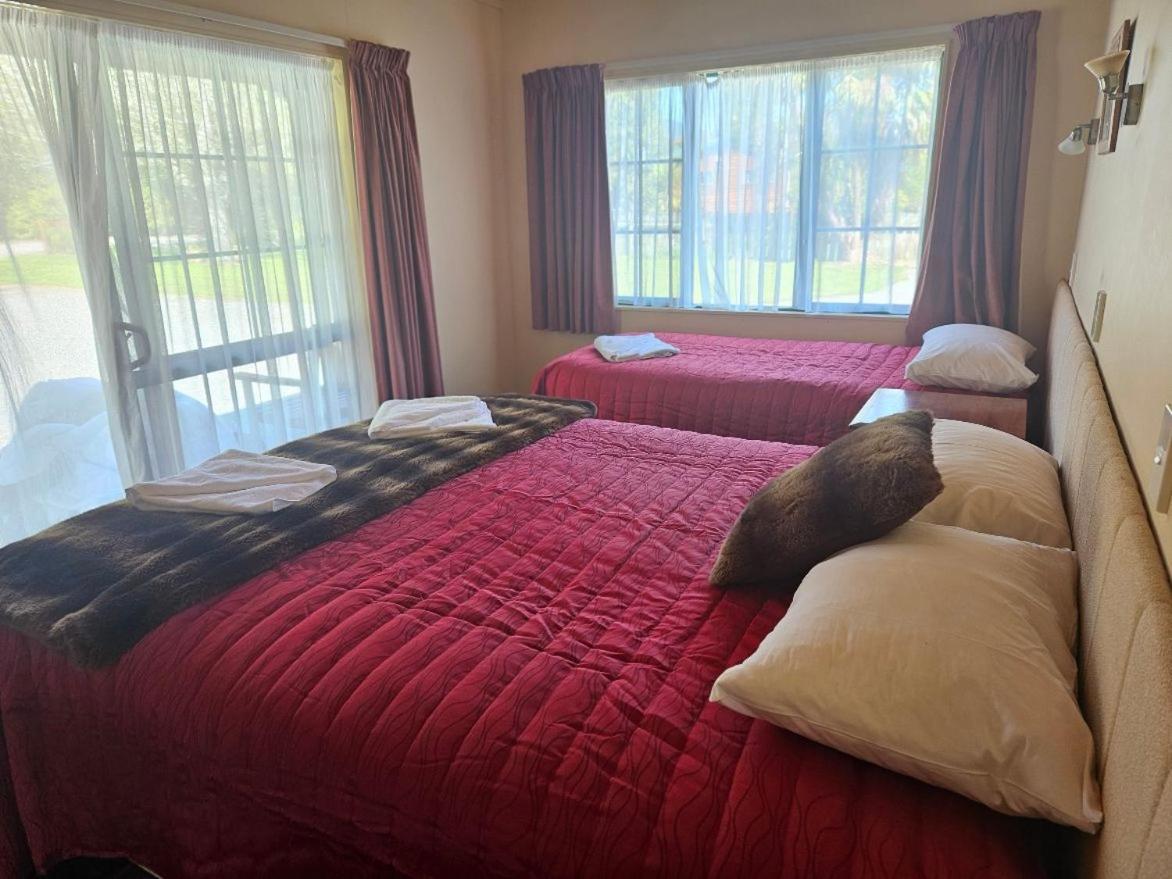 Kiwi Park Motels Murchison Exterior foto